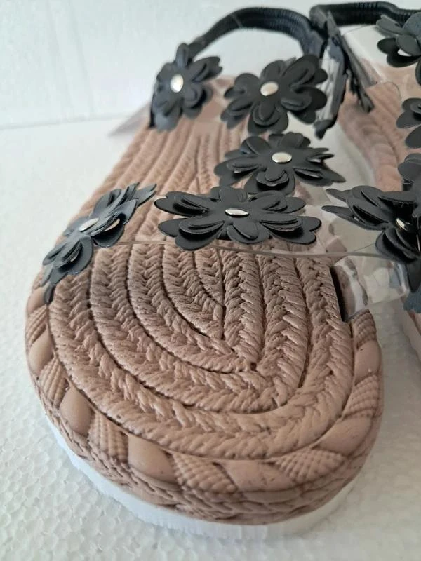 Romantic flower adorned sandals black - Size 41 – photo 4